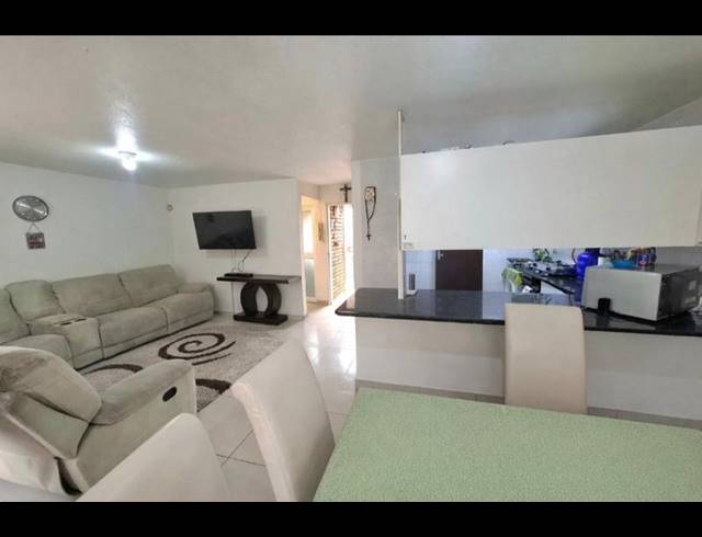 2 BEDROOM TOWNHOUSE FOR SALE IN BENONI CENTRAL